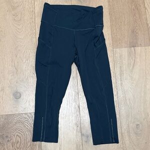 Women’s size 6 lululemon Leggings with Side Pockets